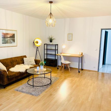 Schone, Gut Ausgestattete Wohnung Fur 1 Bis 4 Personen - Zentral Gelegen Bad Ems Eksteriør billede